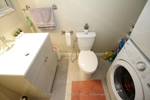 Photo 24 at 739 Pam Crescent, Leslie Valley, Newmarket