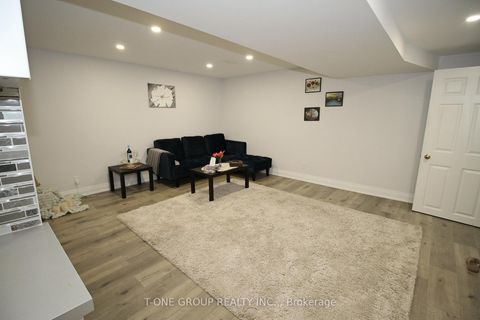 Photo 29 at 739 Pam Crescent, Leslie Valley, Newmarket