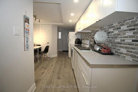 Photo 30 at 739 Pam Crescent, Leslie Valley, Newmarket