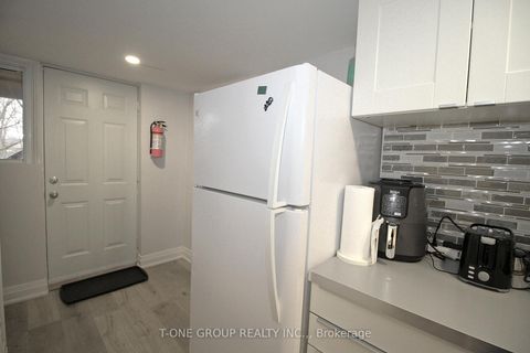 Photo 33 at 739 Pam Crescent, Leslie Valley, Newmarket