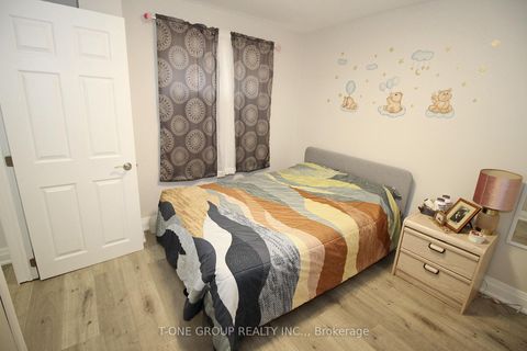 Photo 35 at 739 Pam Crescent, Leslie Valley, Newmarket