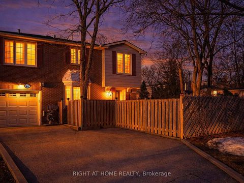 Photo 1 at 50 Rathfon Crescent, North Richvale, Richmond Hill