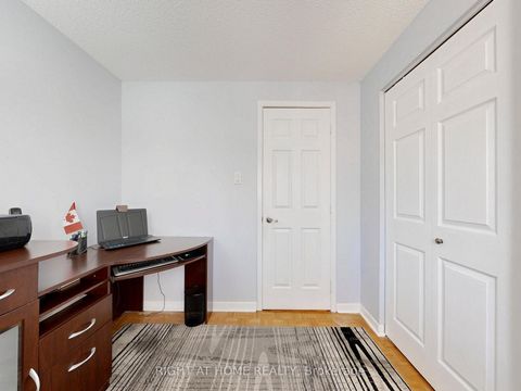 Photo 35 at 50 Rathfon Crescent, North Richvale, Richmond Hill