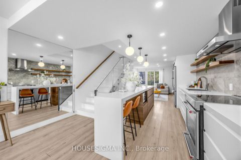 Photo 7 at 47 - 39 Tecumseth Street, Niagara, Toronto