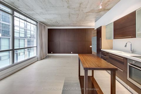Photo 12 at 204 - 36 Charlotte Street, Waterfront Communities C1, Toronto