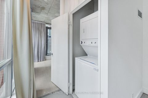 Photo 16 at 204 - 36 Charlotte Street, Waterfront Communities C1, Toronto