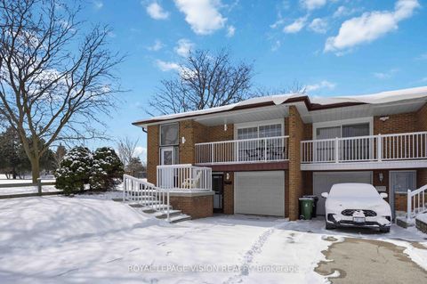Photo 0 at 7 Snowhill Crescent, Malvern West, Toronto