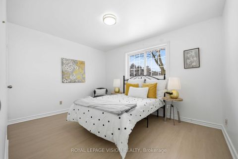 Photo 22 at 7 Snowhill Crescent, Malvern West, Toronto