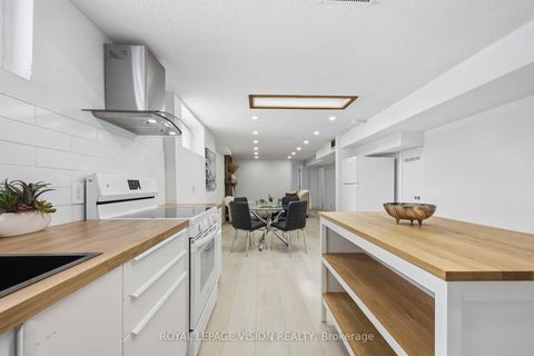 Photo 27 at 7 Snowhill Crescent, Malvern West, Toronto