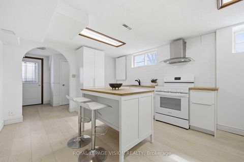 Photo 31 at 7 Snowhill Crescent, Malvern West, Toronto