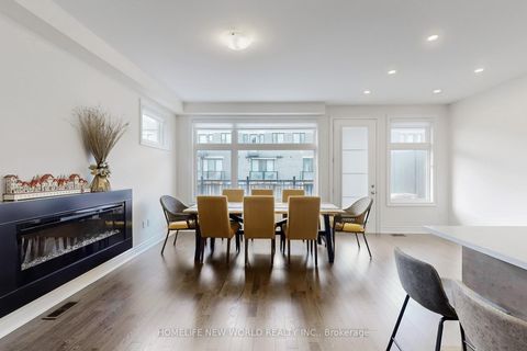 Photo 13 at 18 Bennington Road, Summerhill Estates, Newmarket