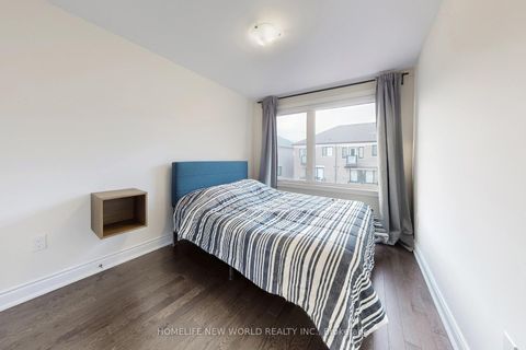 Photo 25 at 18 Bennington Road, Summerhill Estates, Newmarket