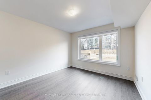 Photo 30 at 18 Bennington Road, Summerhill Estates, Newmarket