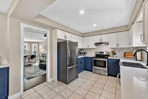 Photo 6 at 54 Bambi Crescent, Keswick South, Georgina