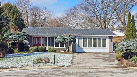 Photo 0 at 827 Legge Court, College Manor, Newmarket