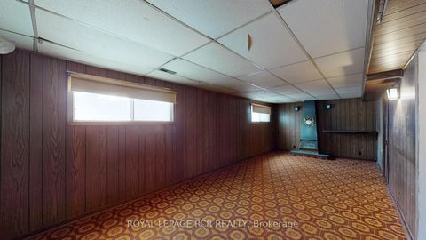 Photo 21 at 827 Legge Court, College Manor, Newmarket