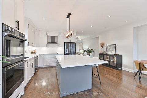 Photo 12 at 811 Cosburn Avenue, East York, Toronto