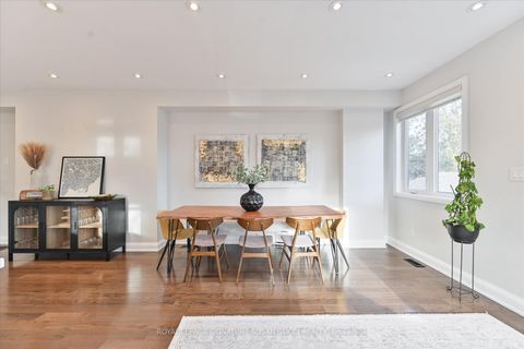 Photo 16 at 811 Cosburn Avenue, East York, Toronto