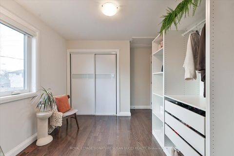 Photo 29 at 811 Cosburn Avenue, East York, Toronto