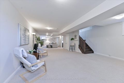 Photo 35 at 811 Cosburn Avenue, East York, Toronto