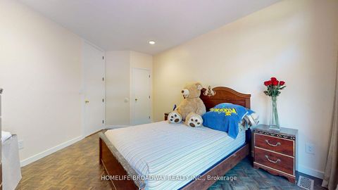 Photo 19 at 33 Rosedale Road, Moore Park, Toronto