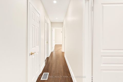 Photo 7 at 9 Benshire Drive, Woburn, Toronto