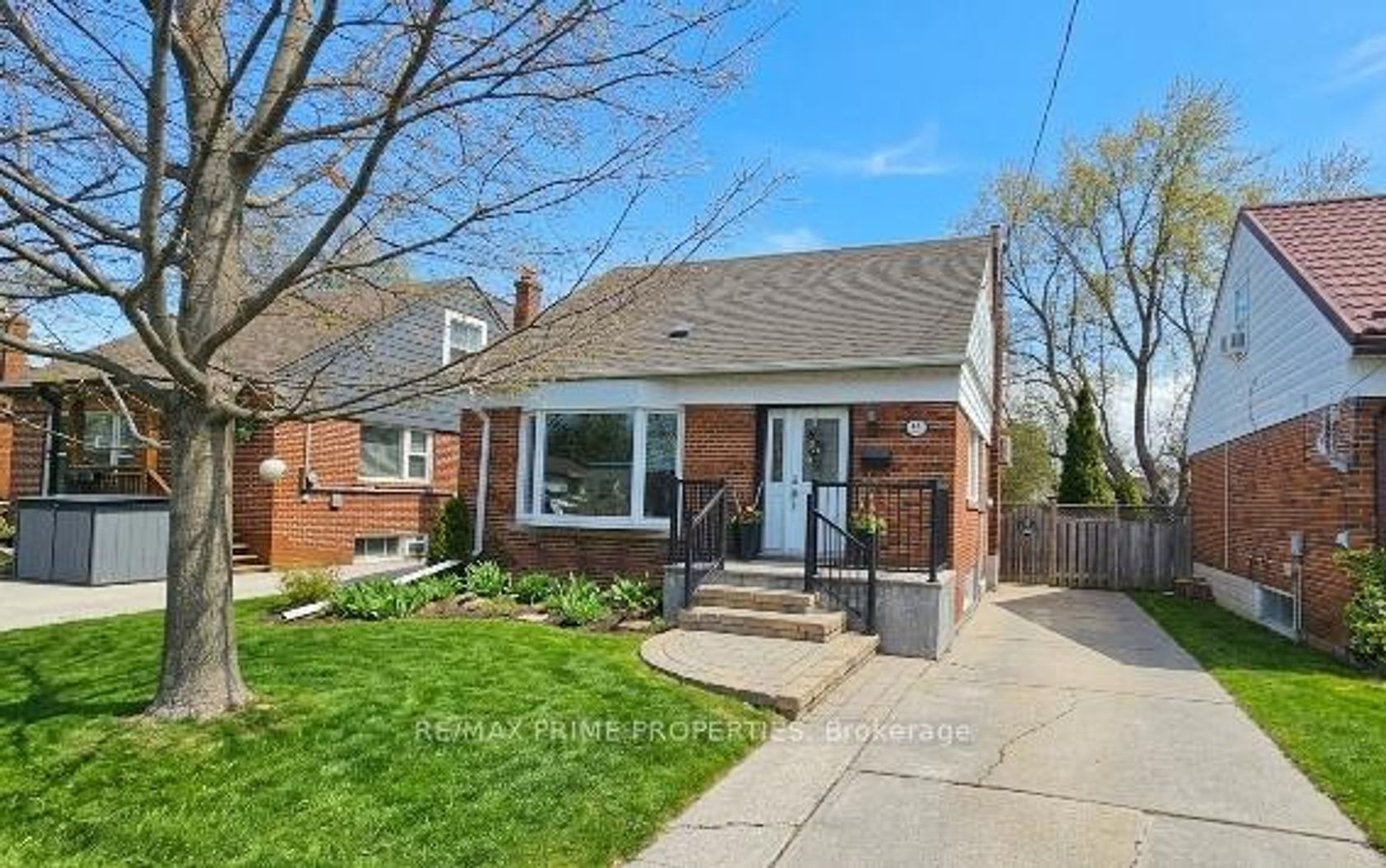 17 Tardree Place, Maryvale, Toronto photo 3