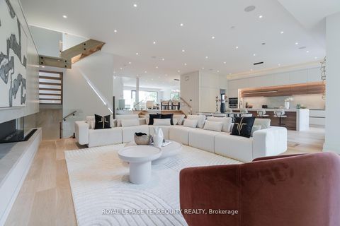 Photo 16 at 207 Newton Drive, Newtonbrook East, Toronto