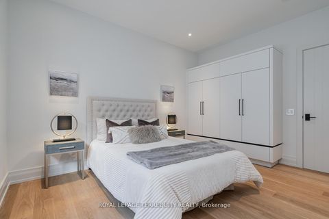 Photo 39 at 207 Newton Drive, Newtonbrook East, Toronto