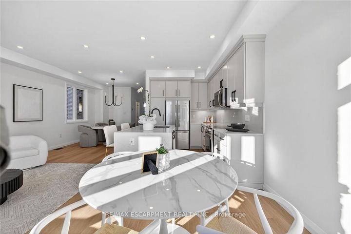 Photo 15 at 29 Kingfisher Drive, Bruleville, Hamilton