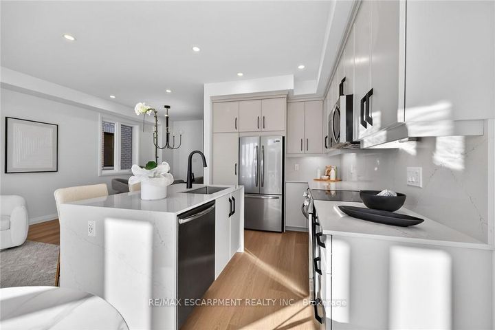 Photo 16 at 29 Kingfisher Drive, Bruleville, Hamilton