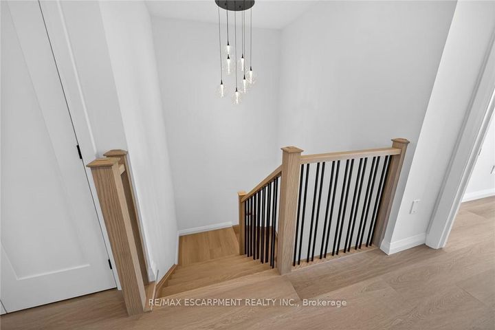 Photo 25 at 29 Kingfisher Drive, Bruleville, Hamilton