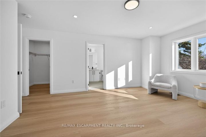 Photo 29 at 29 Kingfisher Drive, Bruleville, Hamilton