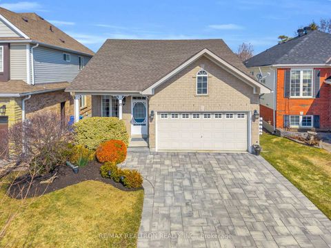 Photo 1 at 17 Marchant Circle, Schomberg, King