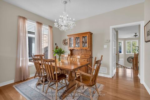 Photo 4 at 17 Marchant Circle, Schomberg, King