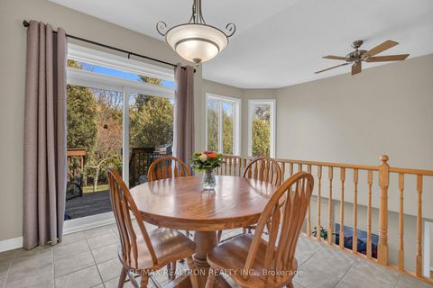 Photo 12 at 17 Marchant Circle, Schomberg, King