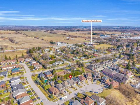 Photo 40 at 17 Marchant Circle, Schomberg, King