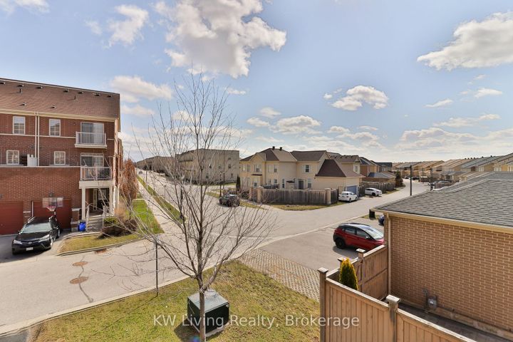 Photo 31 at 10373 Woodbine Avenue E, Cathedraltown, Markham