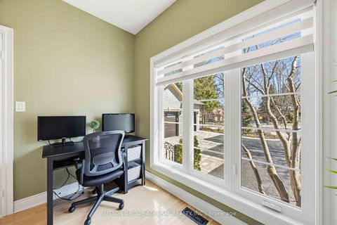 Photo 11 at 71 Glacier Court, Rural Vaughan, Vaughan