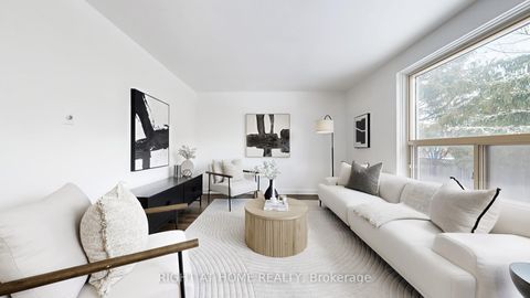 Photo 3 at 33 Sanderling Place, Don Mills, Toronto