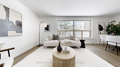 Photo 6 at 33 Sanderling Place, Don Mills, Toronto