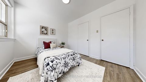 Photo 19 at 33 Sanderling Place, Don Mills, Toronto