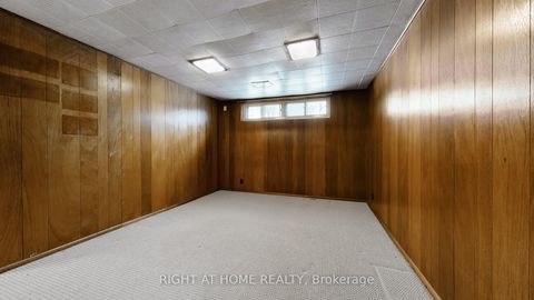 Photo 32 at 33 Sanderling Place, Don Mills, Toronto