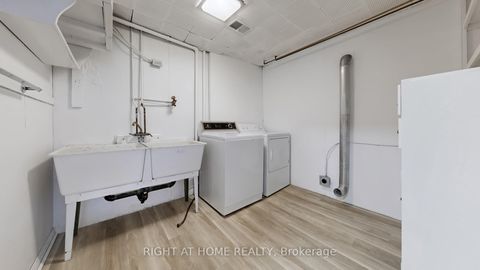 Photo 40 at 33 Sanderling Place, Don Mills, Toronto