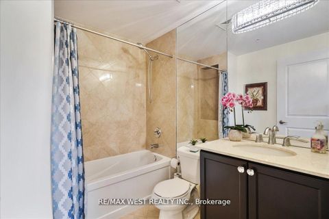Photo 7 at 405 - 9255 Jane Street, Maple, Vaughan