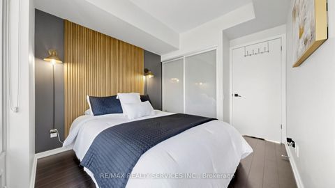 Photo 19 at 511 - 105 The Queensway Avenue, Swansea, Toronto