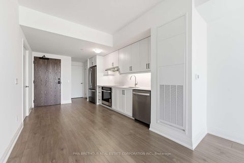 Photo 3 at 1811 - 1035 Southdown Road, Clarkson, Mississauga