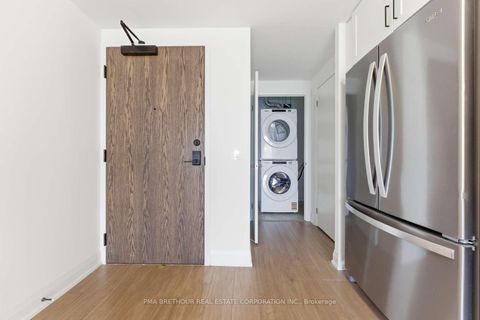 Photo 11 at 1811 - 1035 Southdown Road, Clarkson, Mississauga