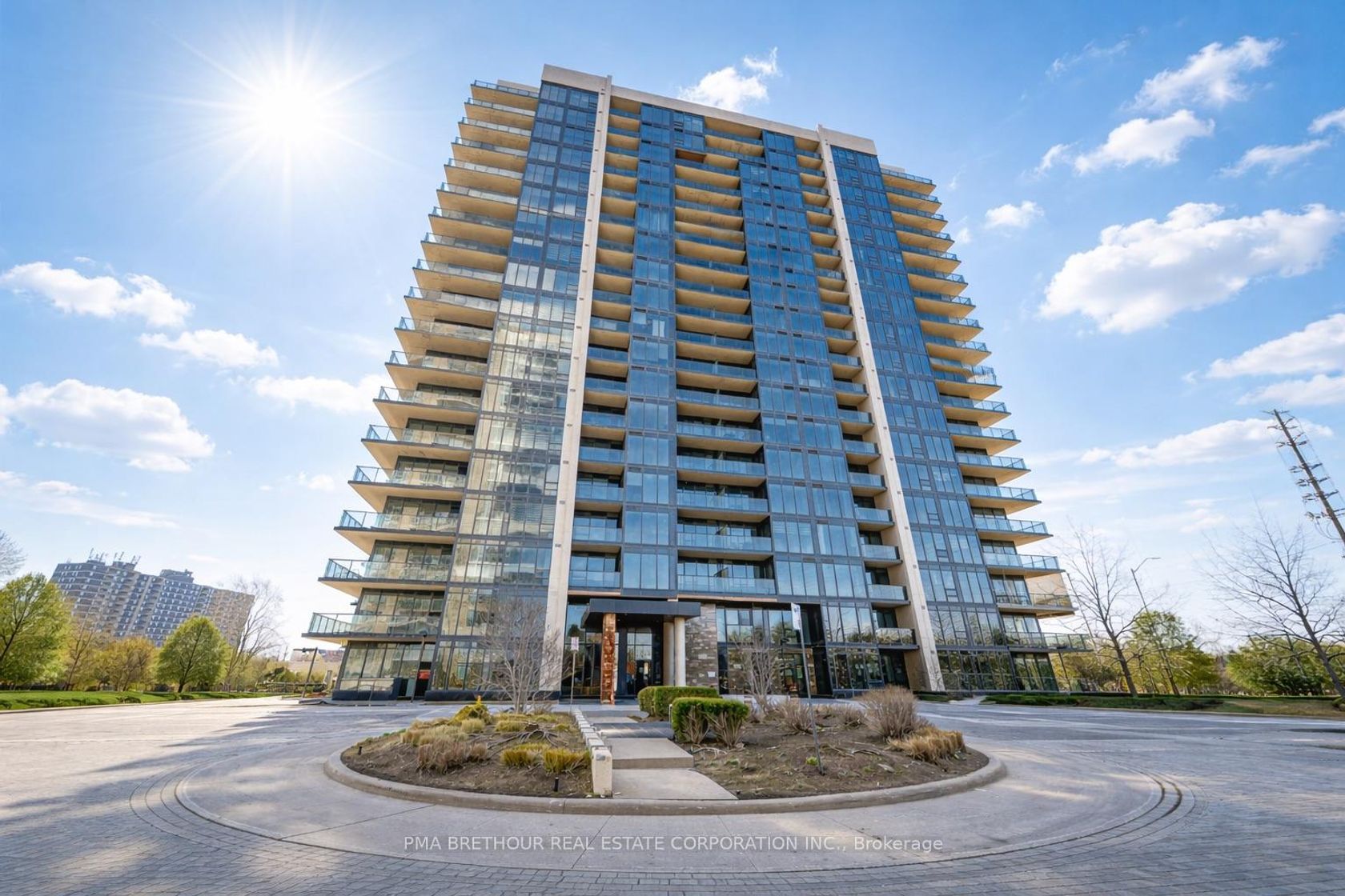 1811 - 1035 Southdown Road, Clarkson, Mississauga photo number 2
