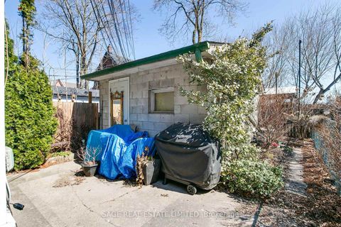 Photo 4 at 65 Lakeview Avenue, Bellwoods, Toronto